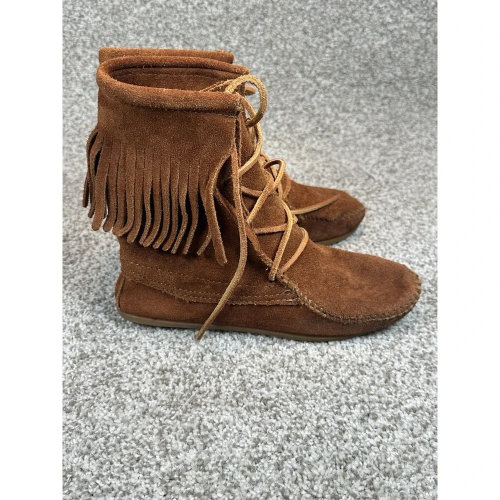 Minnetonka Moccasins Size 4 Kids Tramper Boot Suede Hard Sole